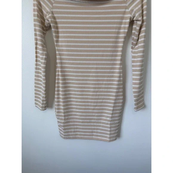 Iris Striped Off-the-Shoulder Mini Bodycon Dress – Taupe – Size large - Picture 4 of 6